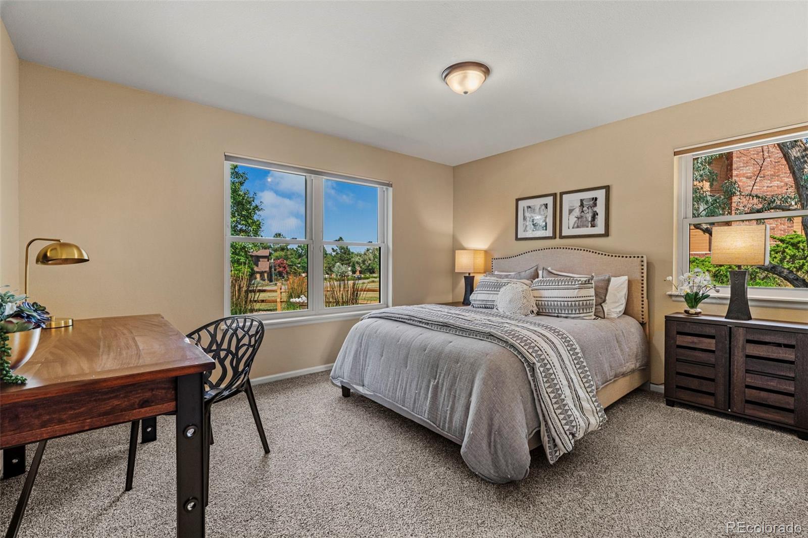 7636 Windford