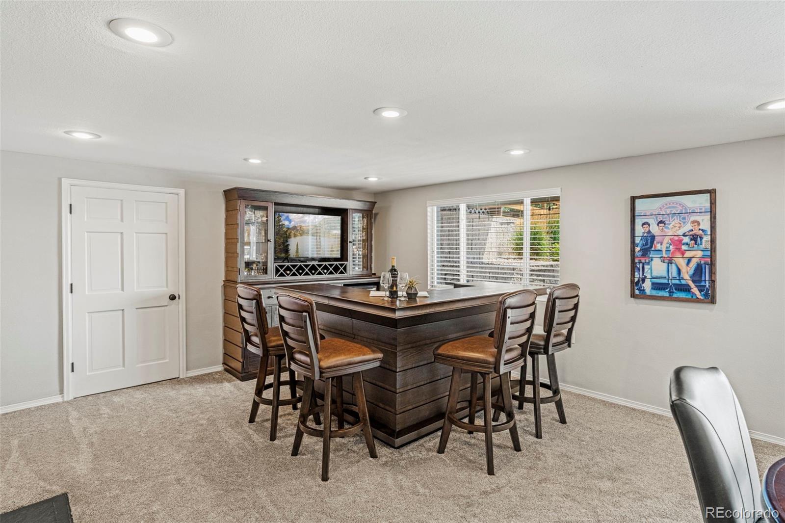 7636 Windford
