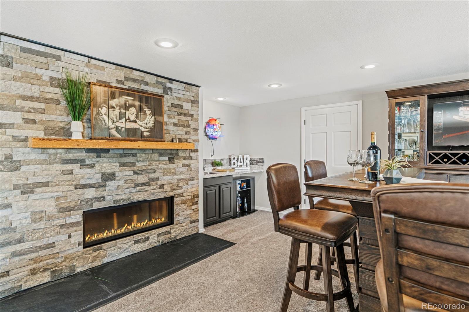 7636 Windford