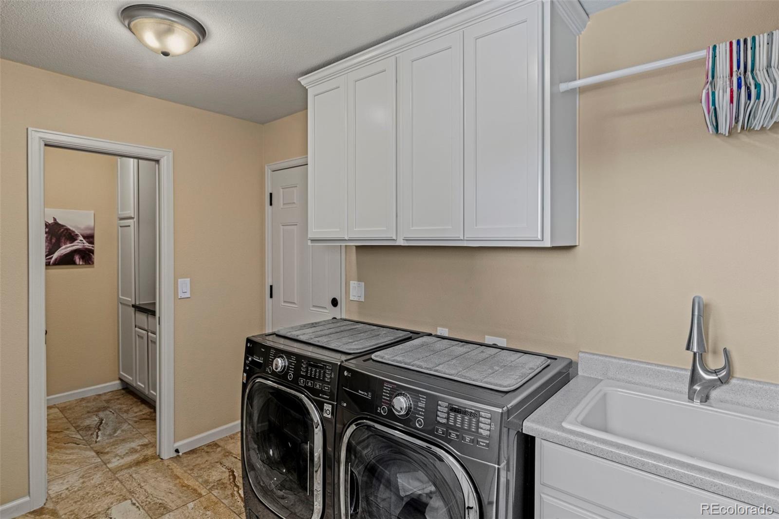 7636 Windford