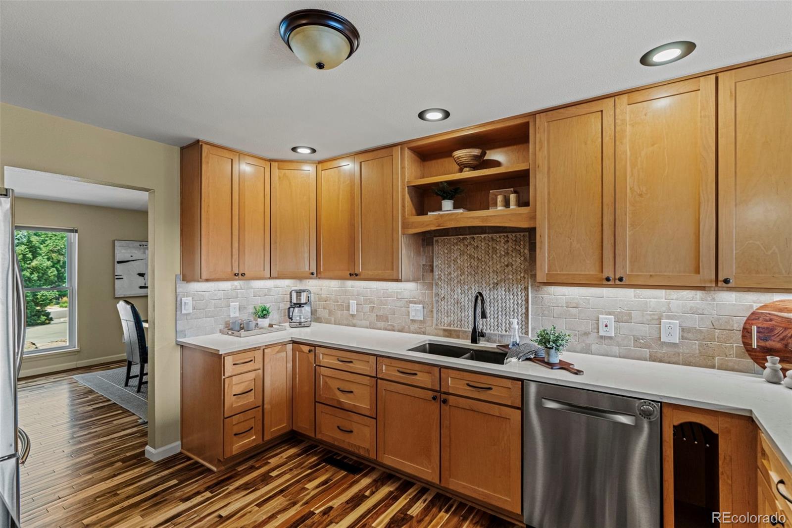 7636 Windford