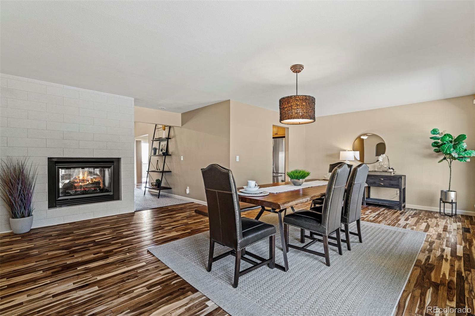 7636 Windford