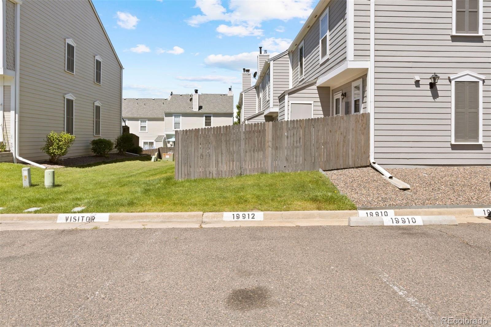 19912 Summerset Lane