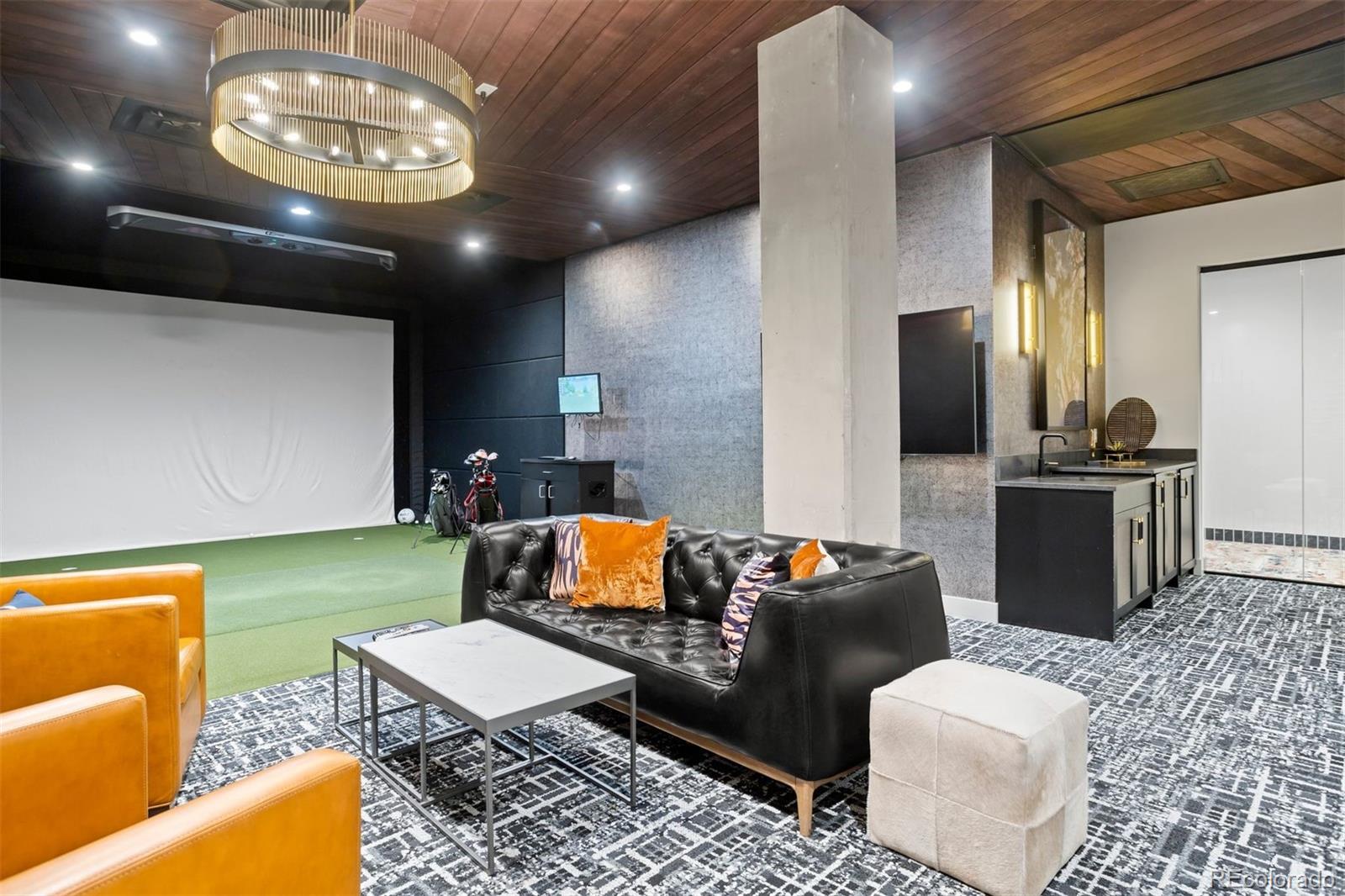 20 Wilcox Street Unit: 423