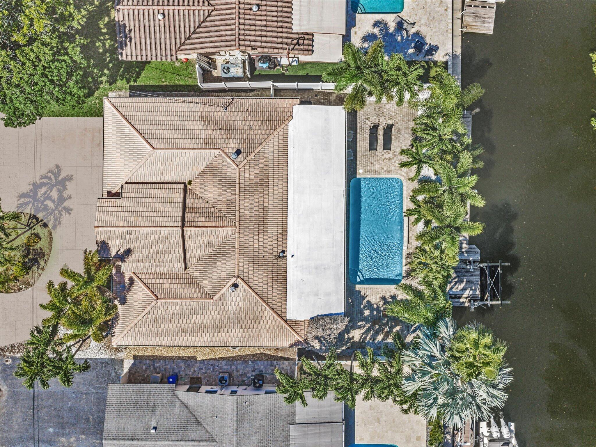 948 SE 10TH Court