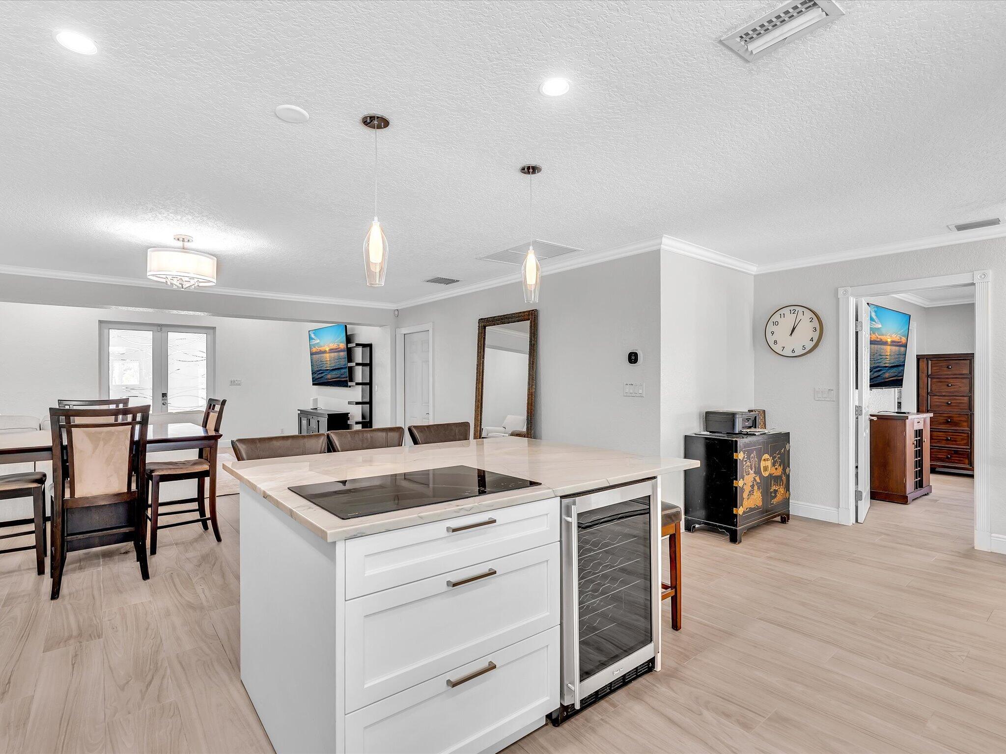 948 SE 10TH Court
