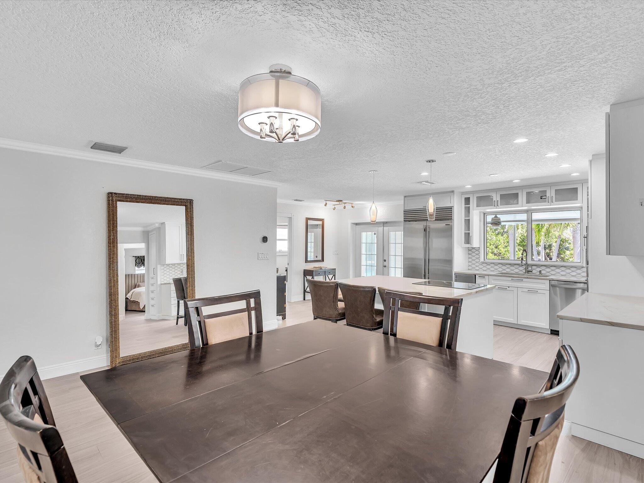 948 SE 10TH Court