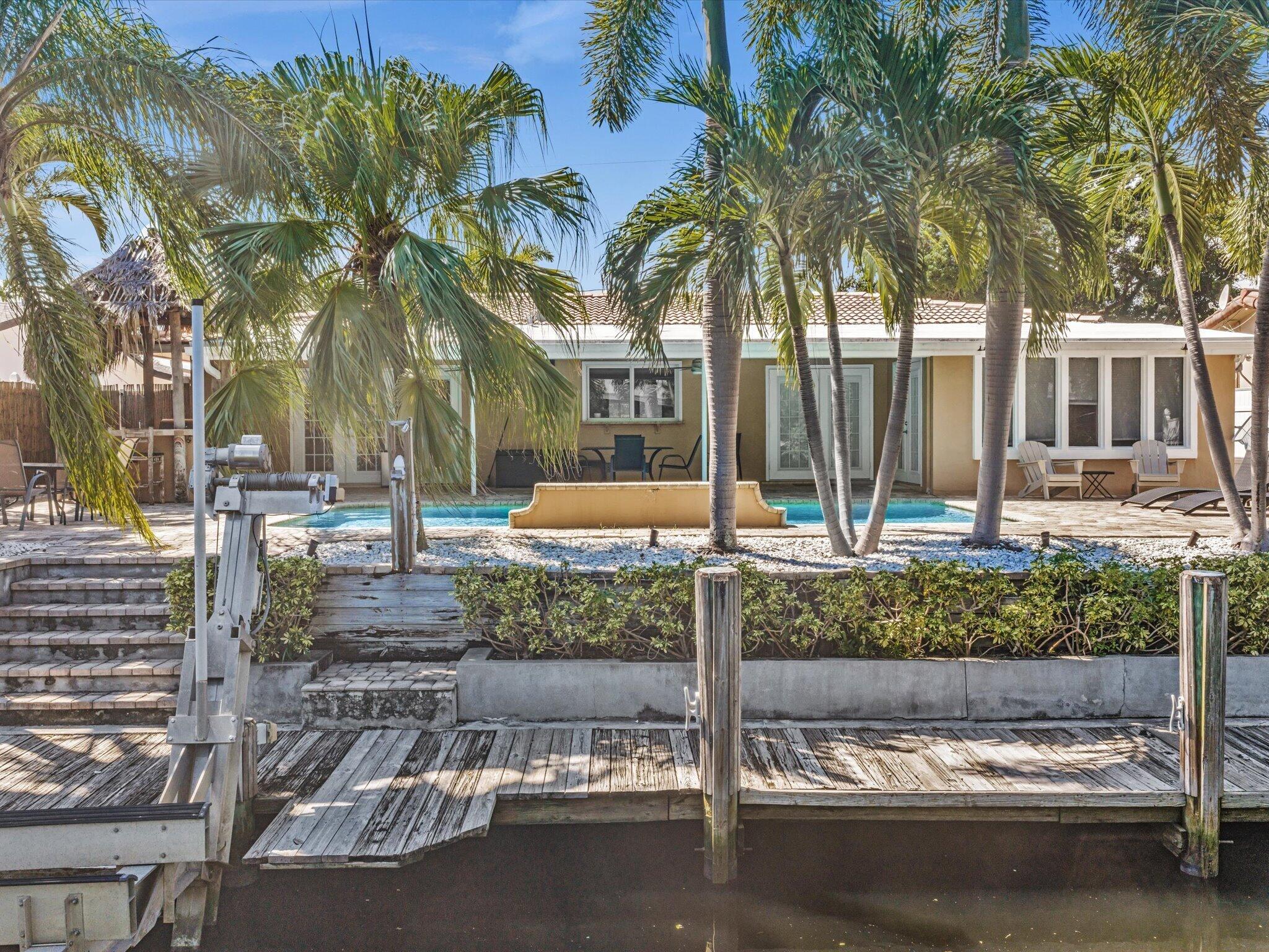 948 SE 10TH Court