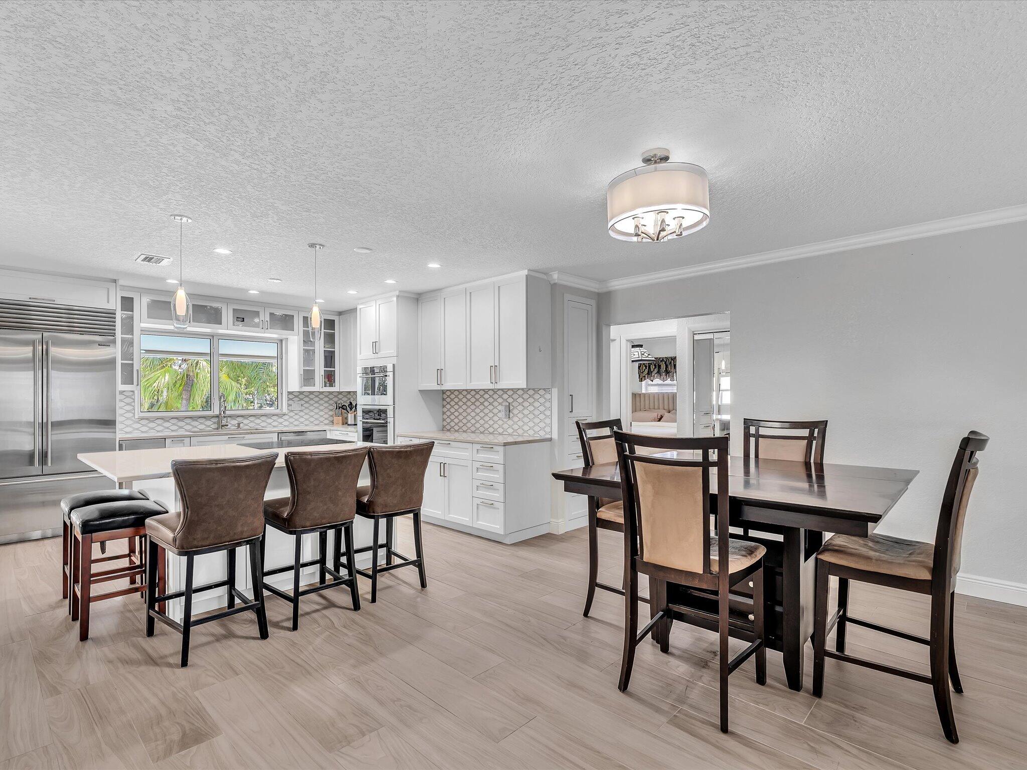 948 SE 10TH Court