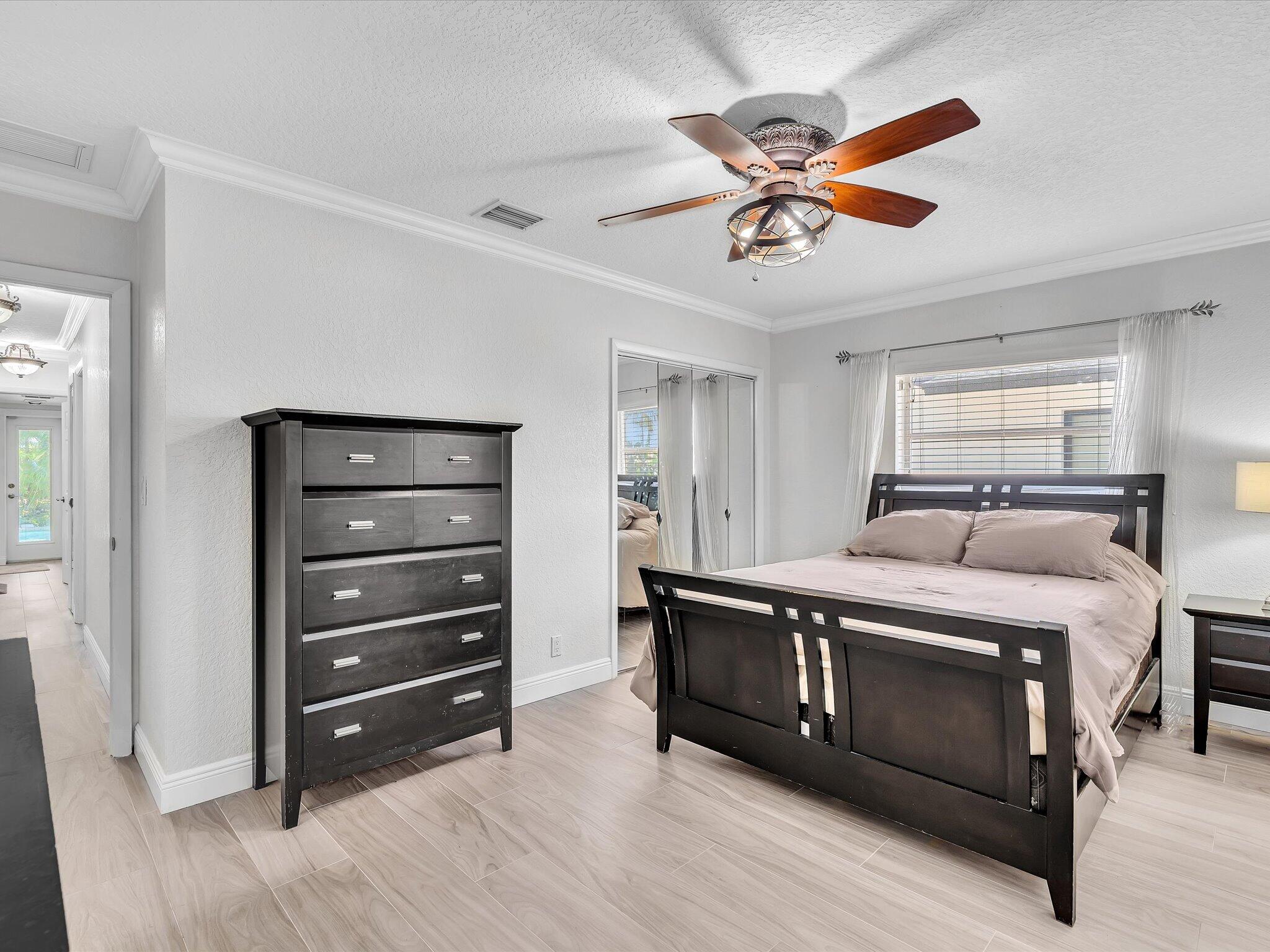 948 SE 10TH Court