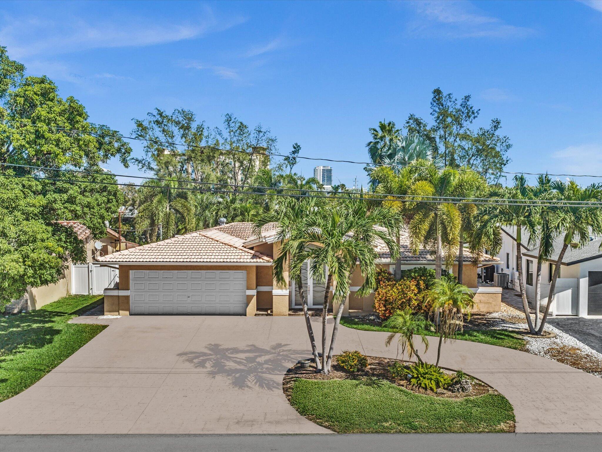 948 SE 10th Court Pompano Beach Fl Us 33060 B26085473