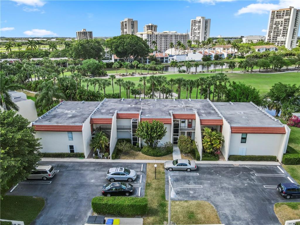 1801 Consulate Pl 201
