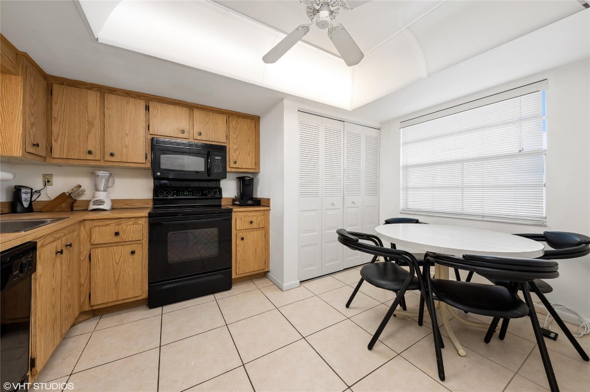 7664 NW 18th St 403