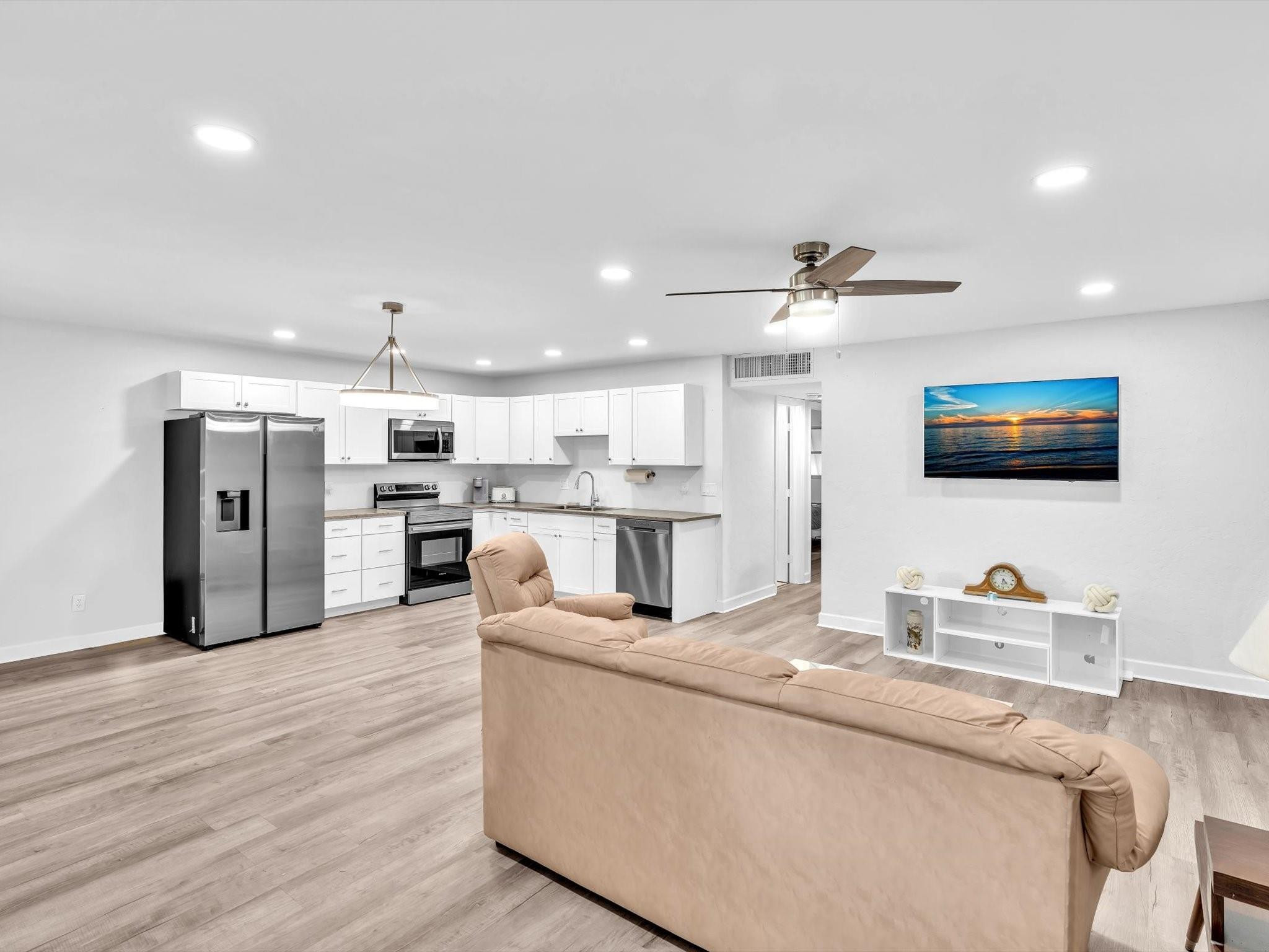 5208 NE 24th Ter F108