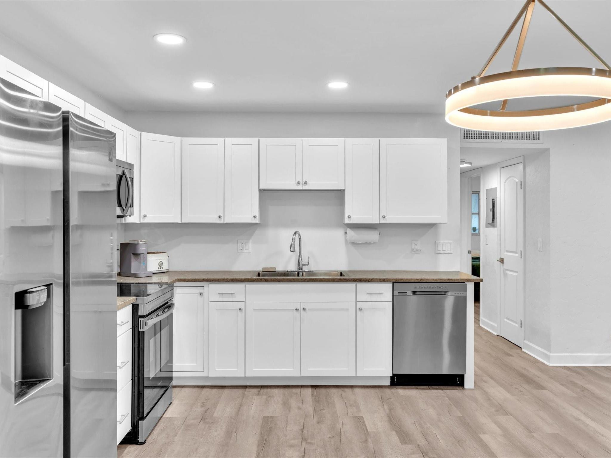 5208 NE 24th Ter F108