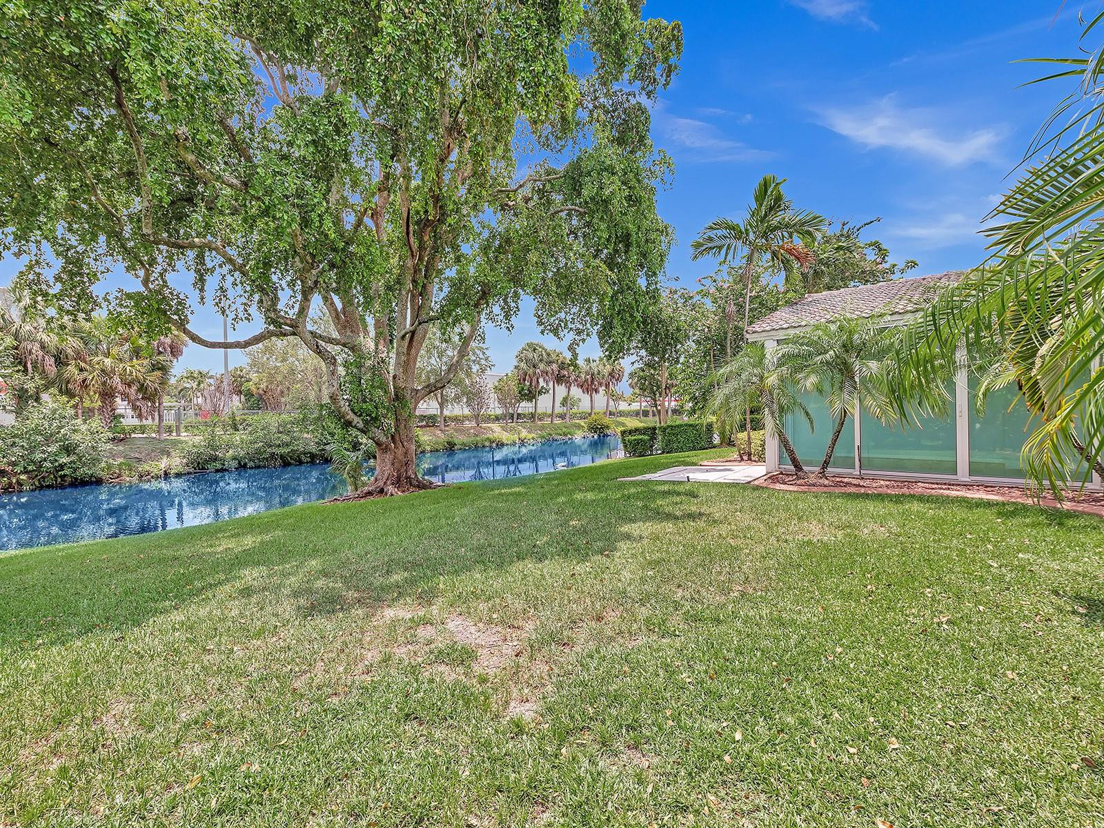 9160 SW 56th St