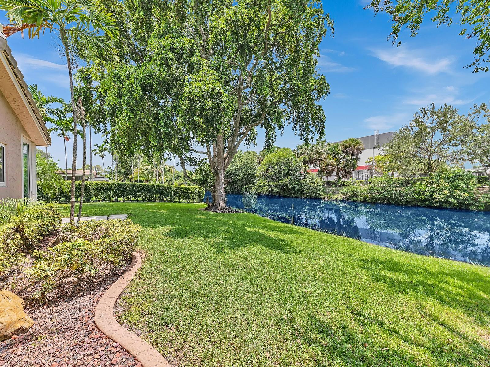 9160 SW 56th St
