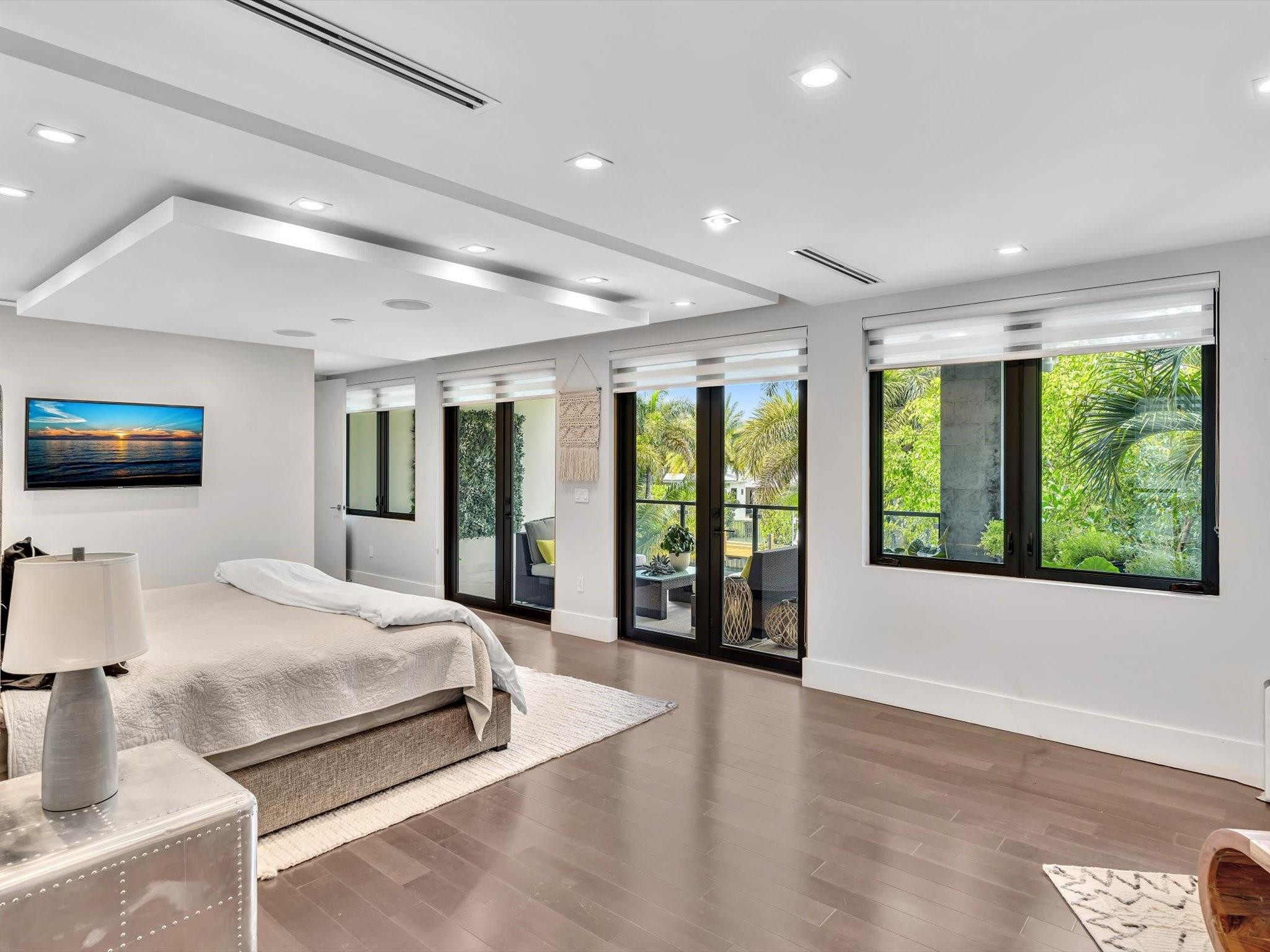 705 Ponce De Leon Dr