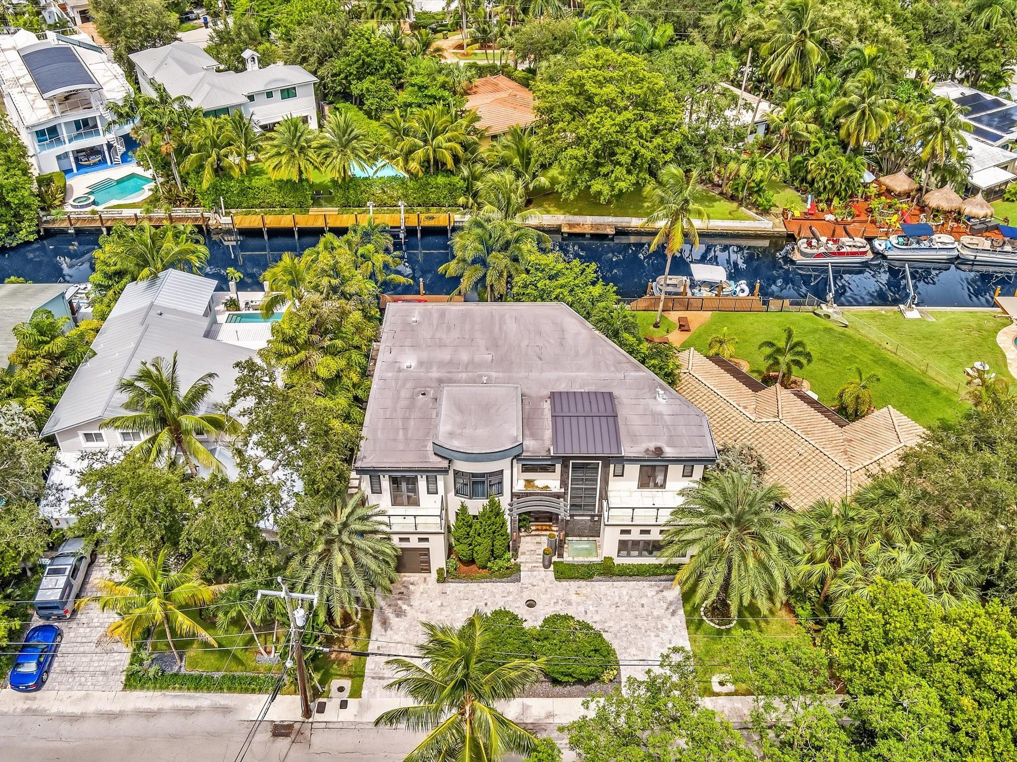 705 Ponce De Leon Dr