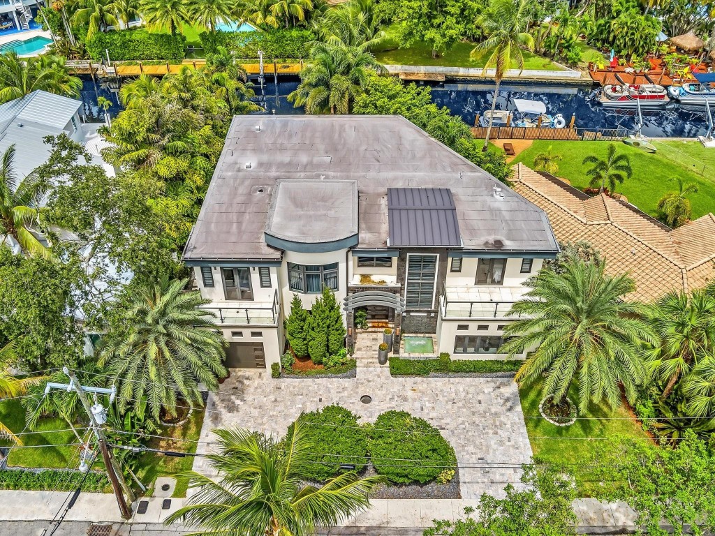 705 Ponce De Leon Dr