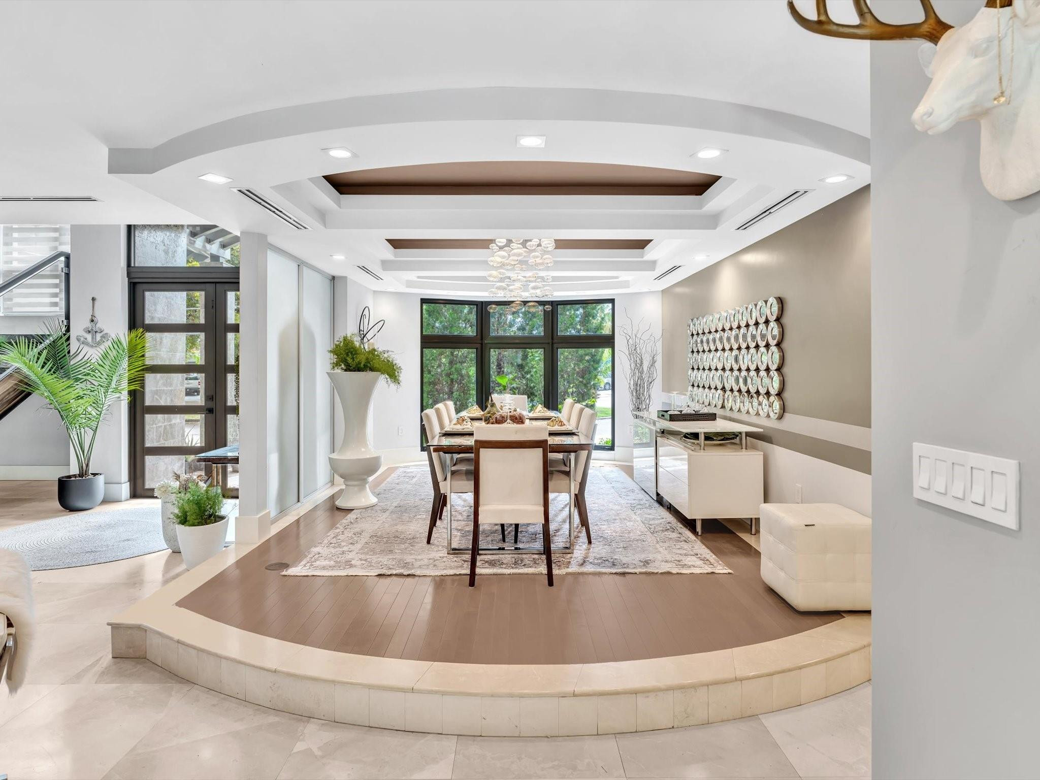 705 Ponce De Leon Dr