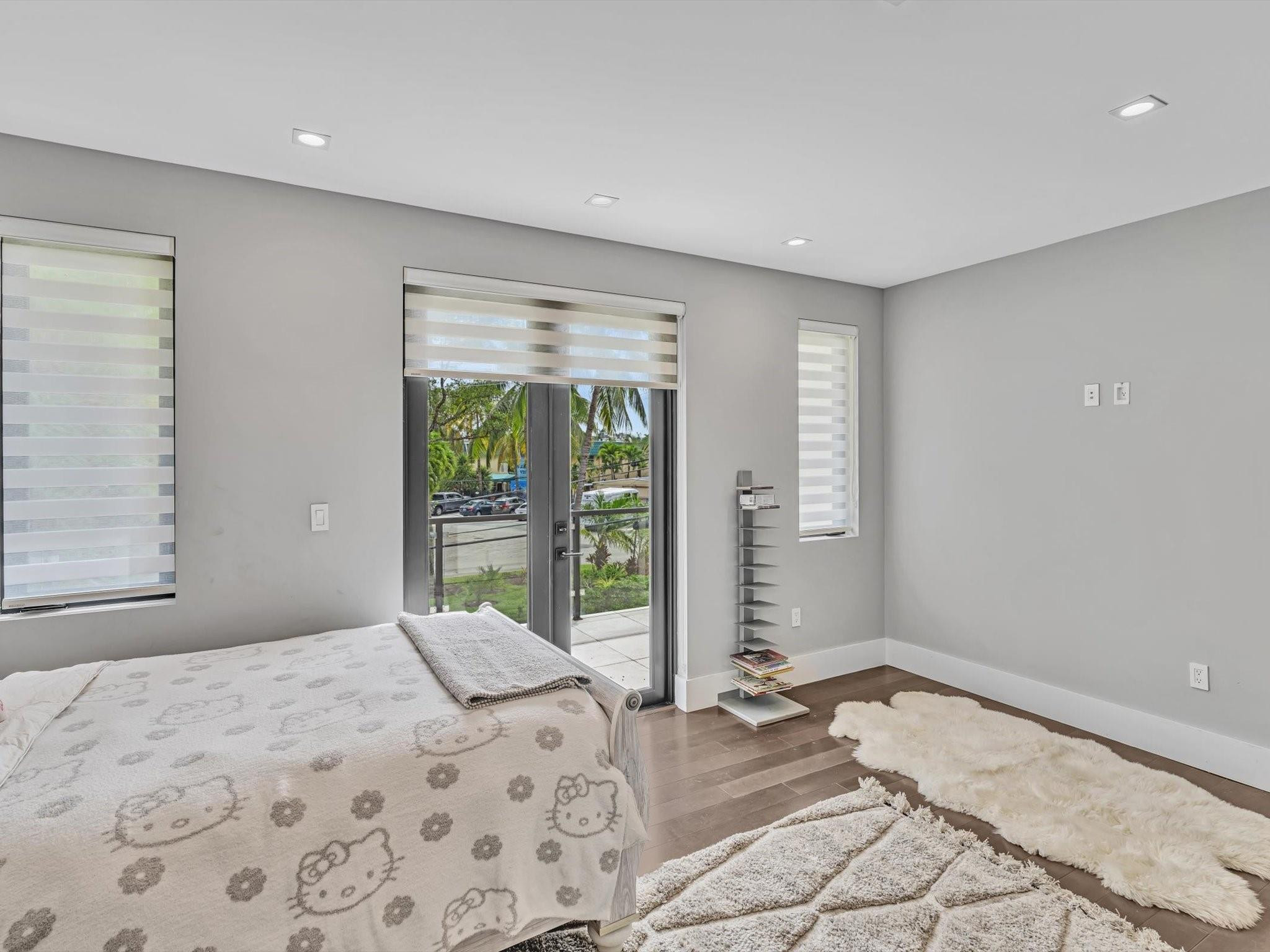 705 Ponce De Leon Dr