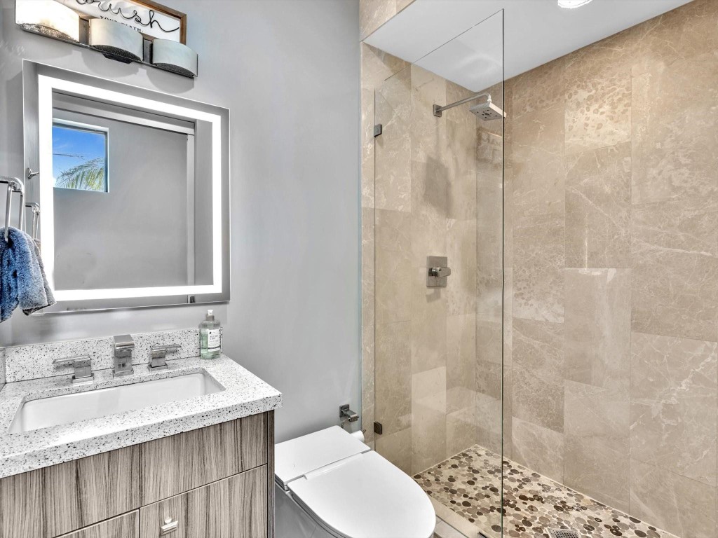 705 Ponce De Leon Dr