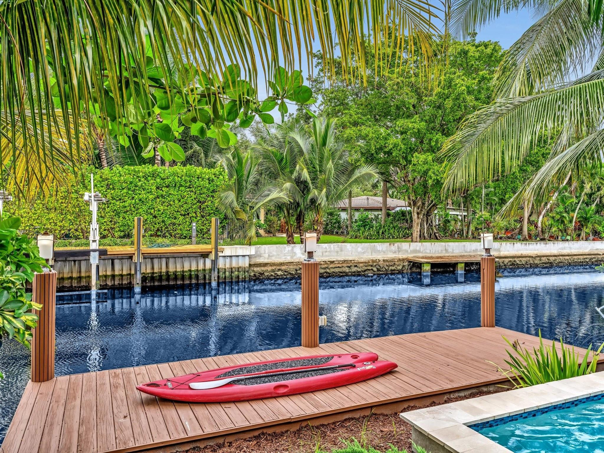 705 Ponce De Leon Dr