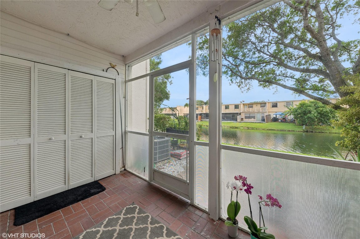 9505 NW 42nd St 9505