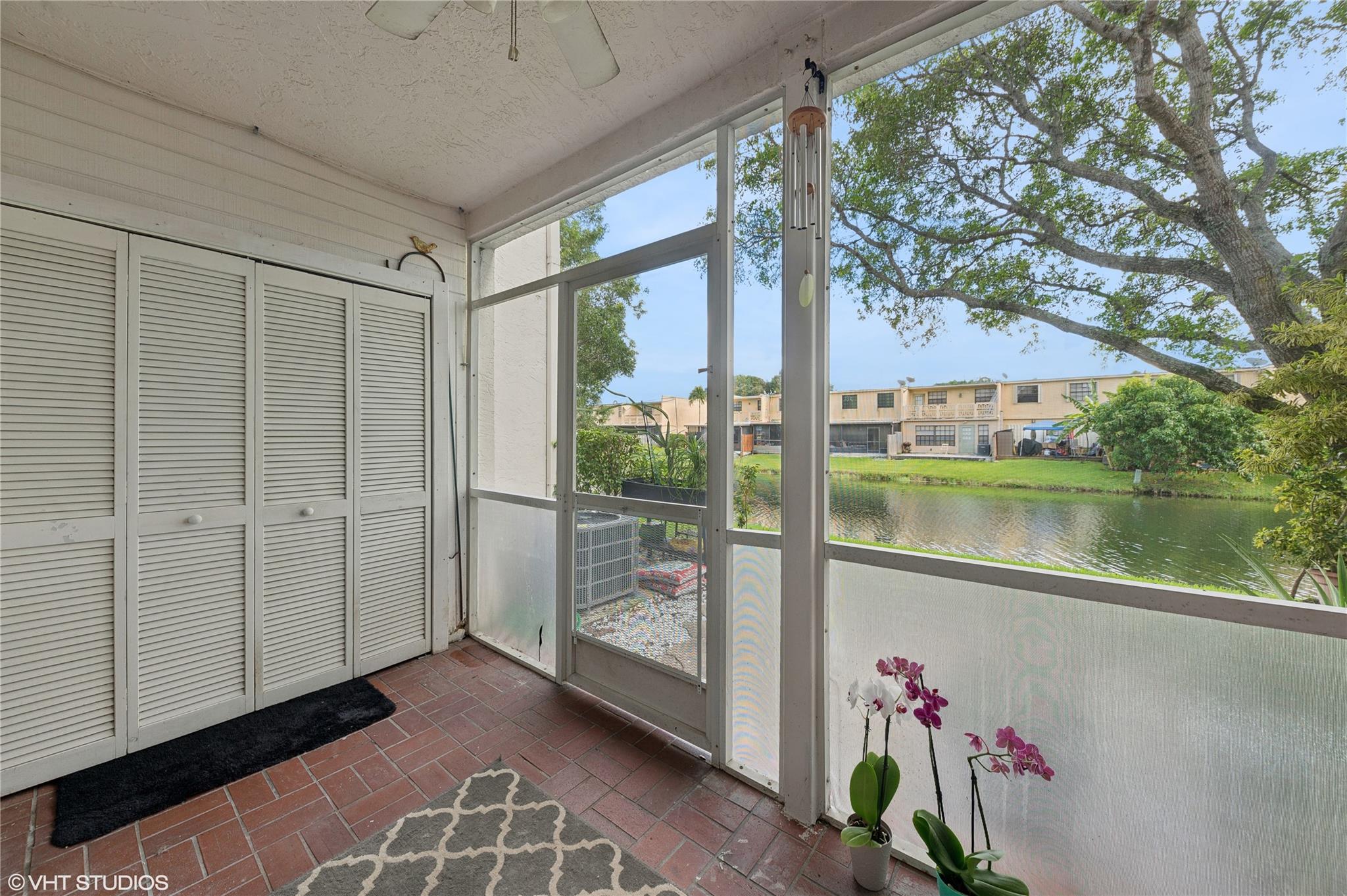 9505 NW 42nd St 9505