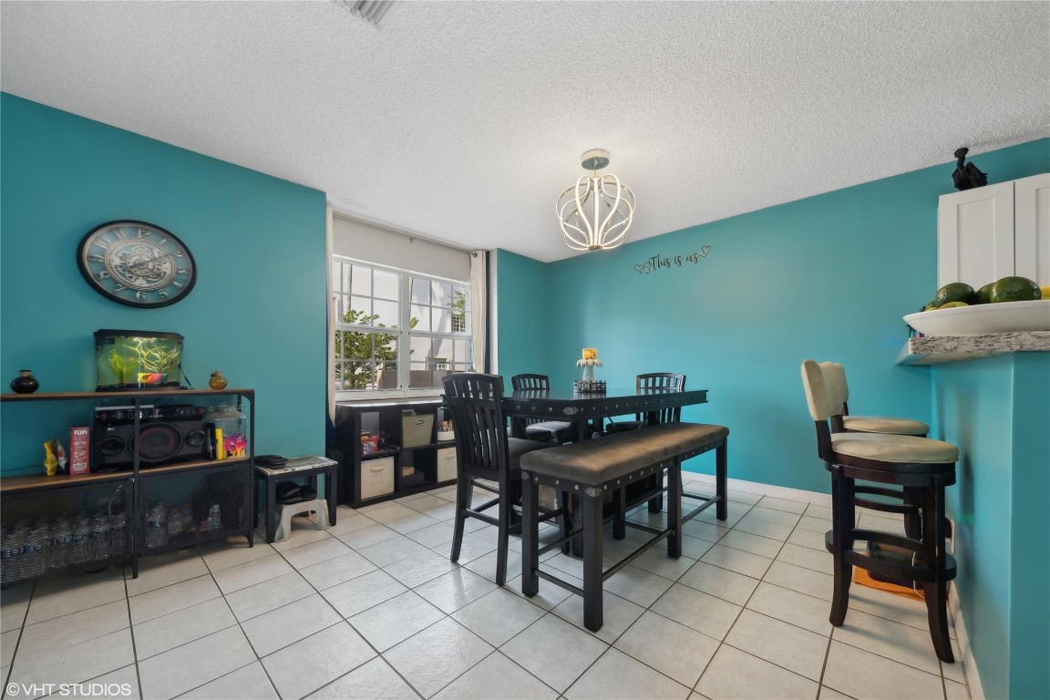 9505 NW 42nd St 9505