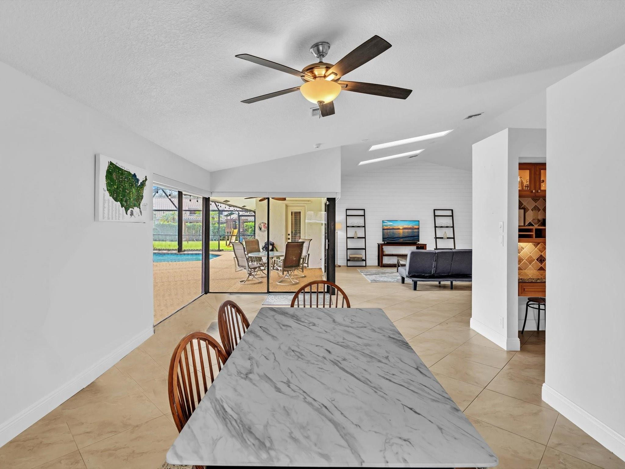 5077 NW 90th Ter