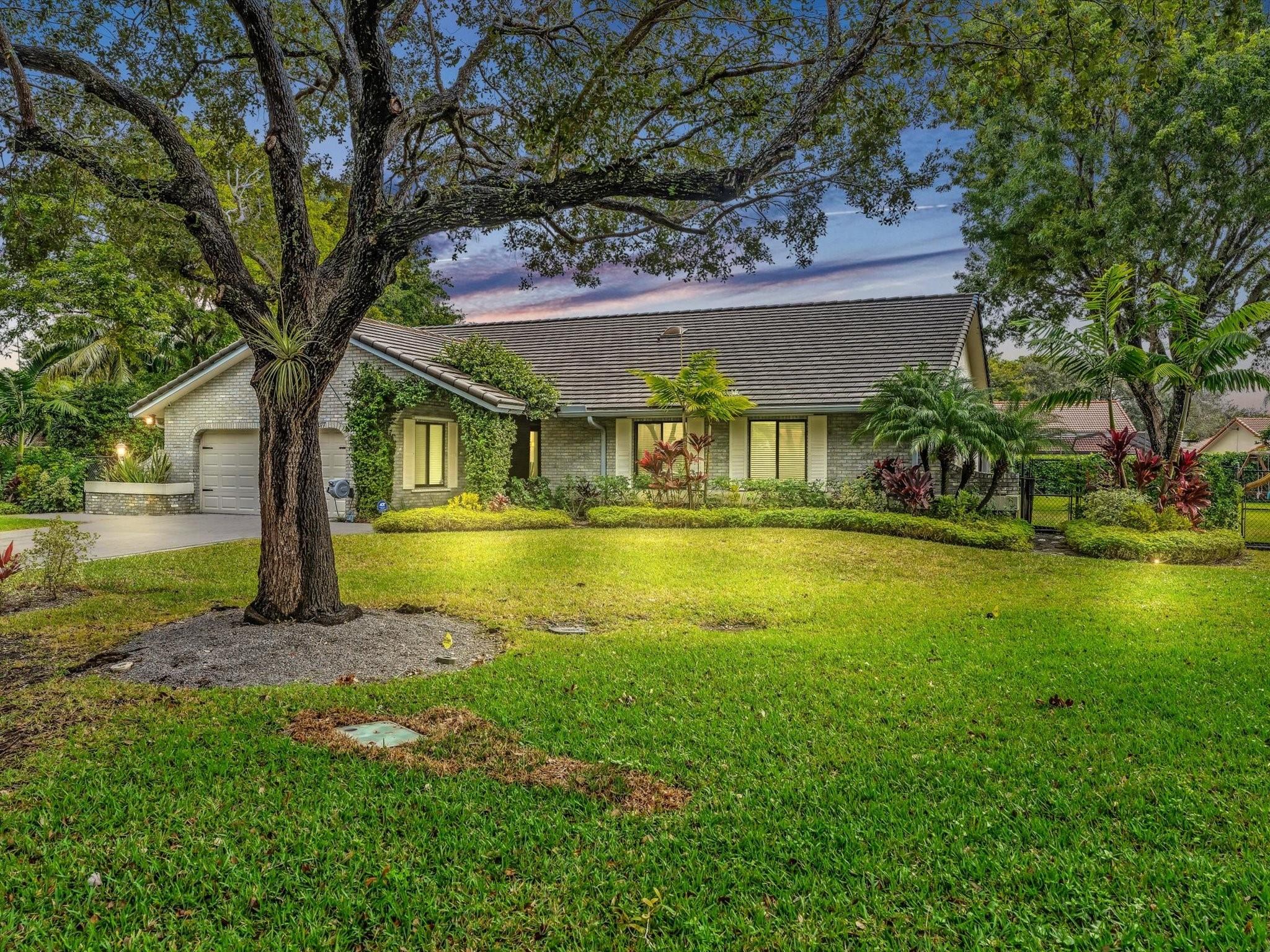 5077 NW 90th Ter