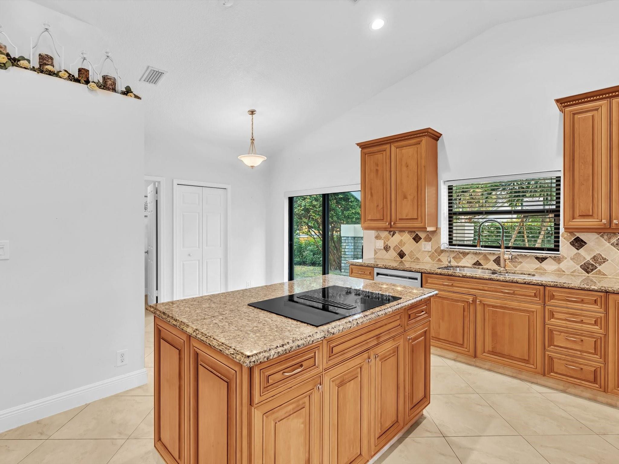 5077 NW 90th Ter