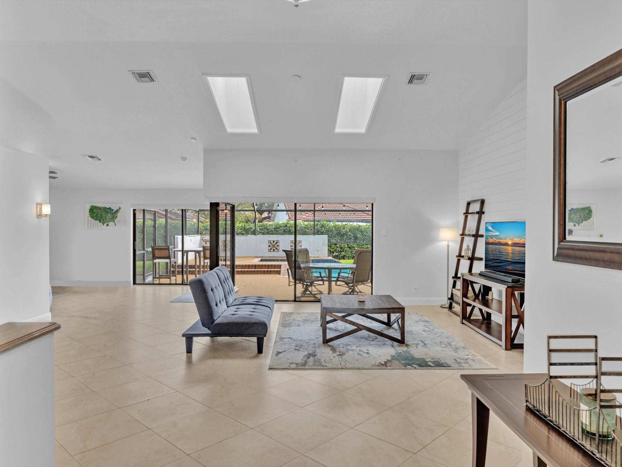 5077 NW 90th Ter
