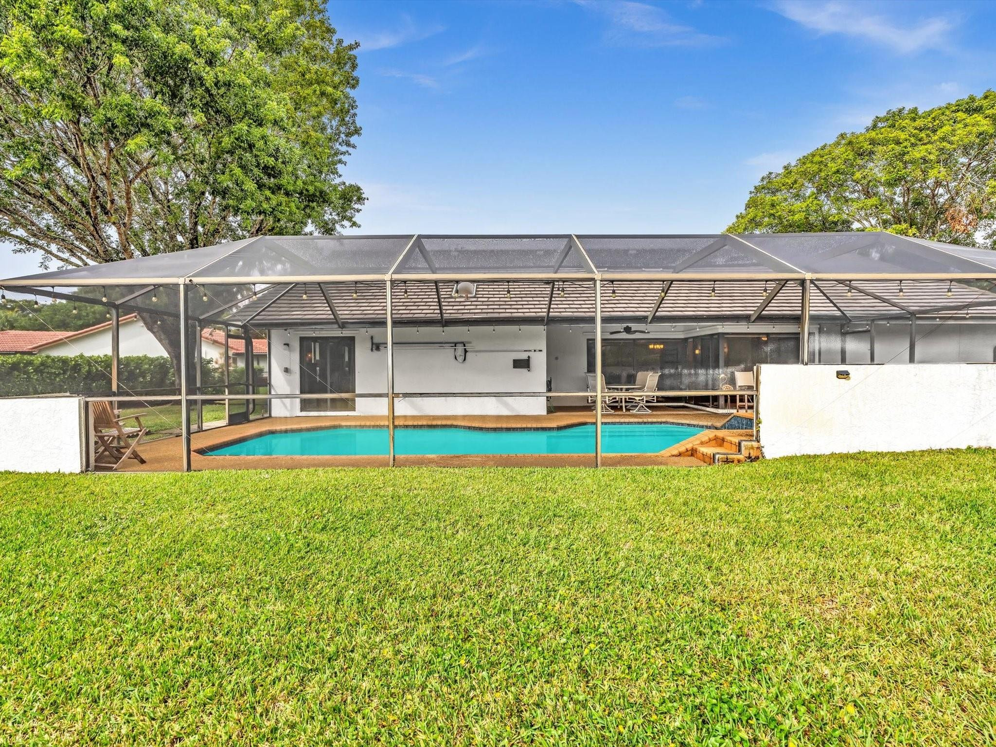 5077 NW 90th Ter