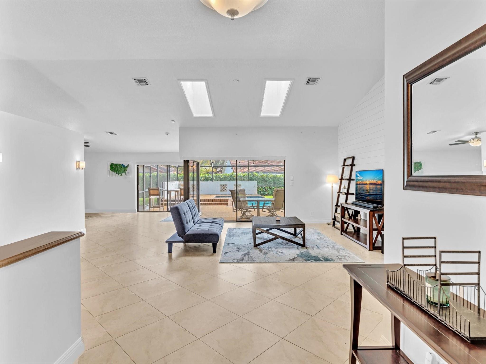 5077 NW 90th Ter