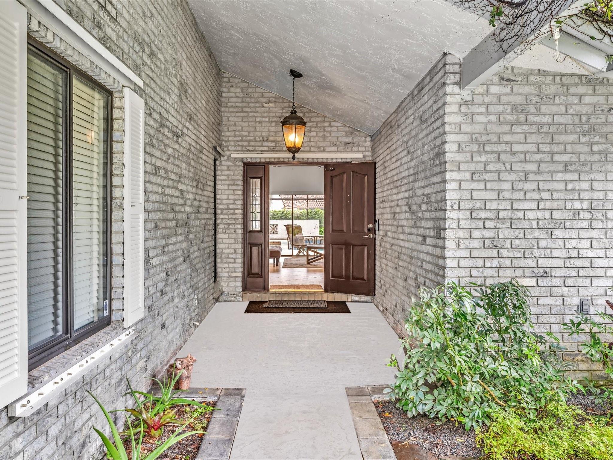 5077 NW 90th Ter