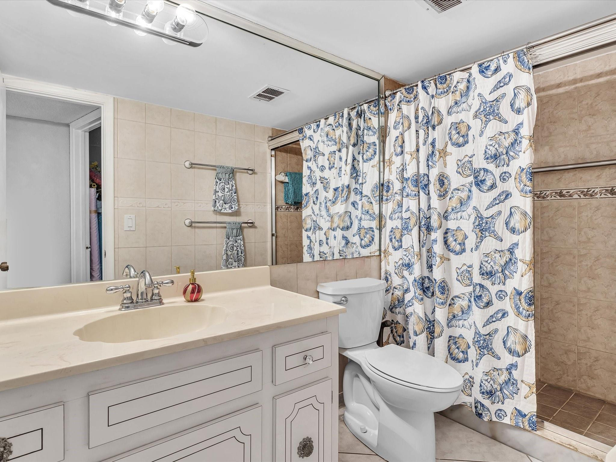 3511 Inverrary Dr K-201