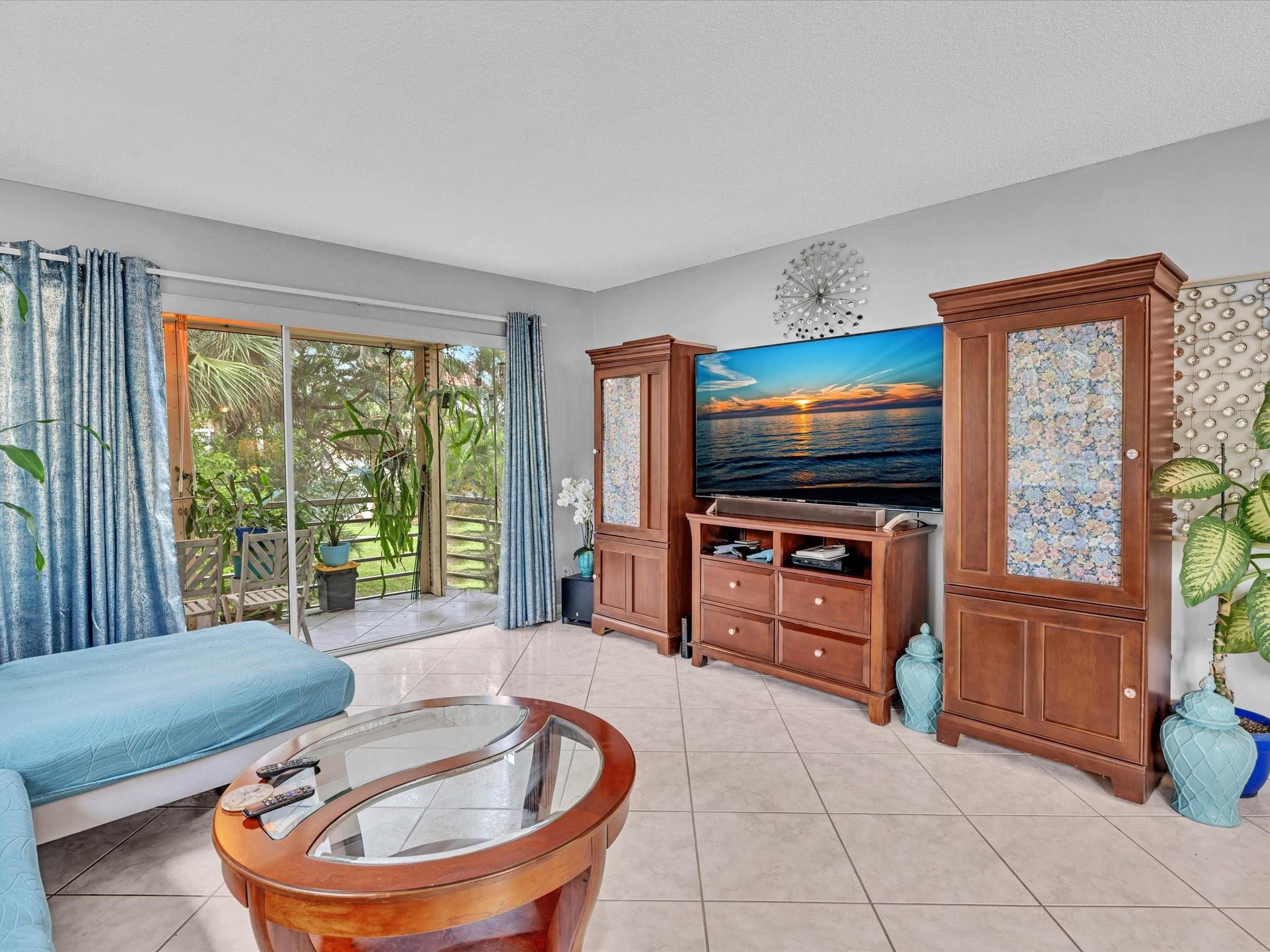 3511 Inverrary Dr K-201