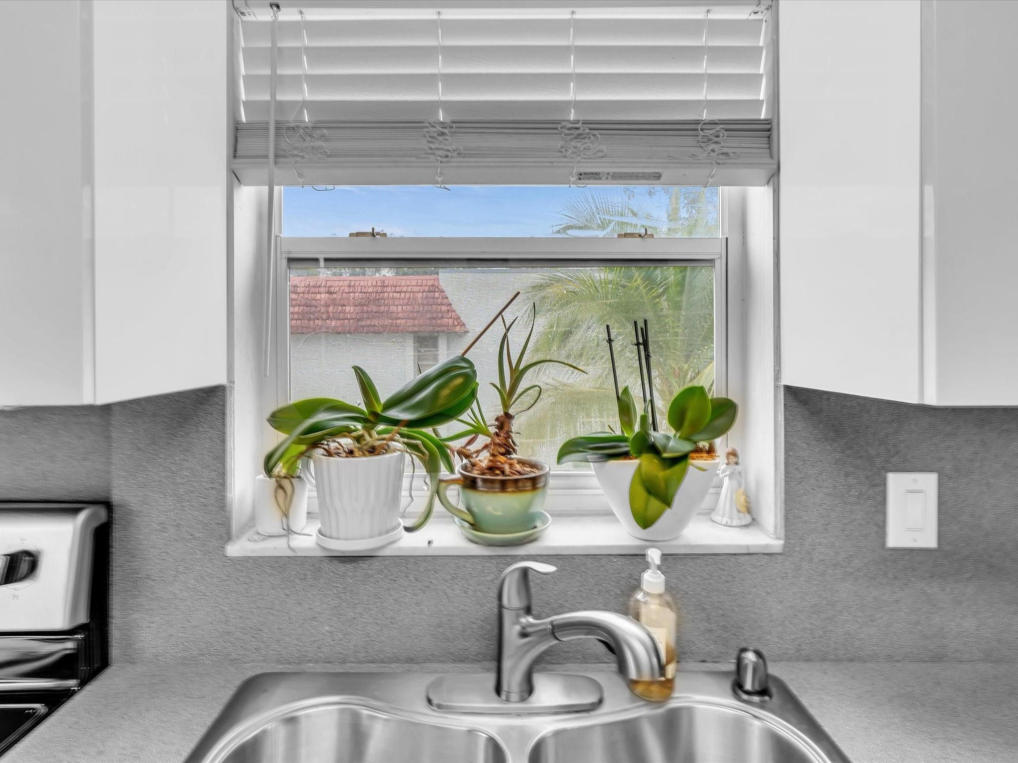 3511 Inverrary Dr K-201