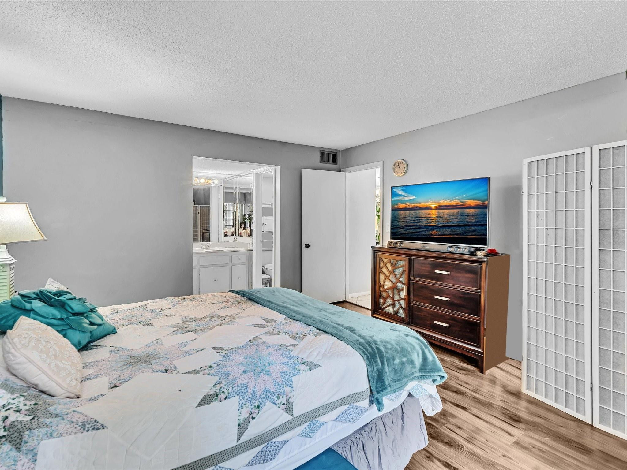 3511 Inverrary Dr K-201
