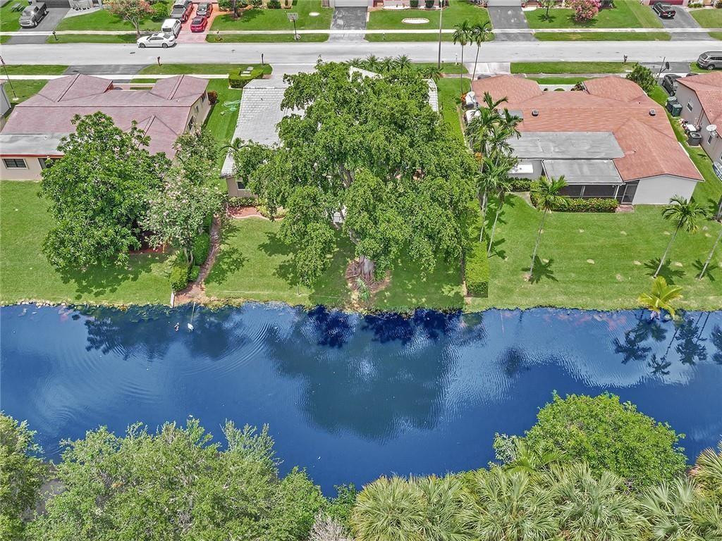 9160 SW 56th St