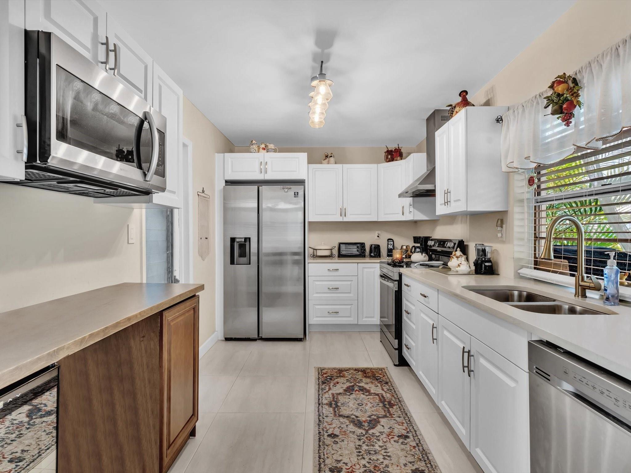 1001 SW 3rd Way