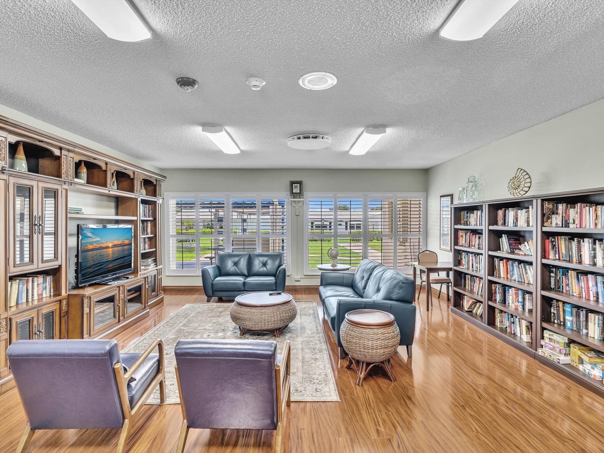 1001 SW 3rd Way