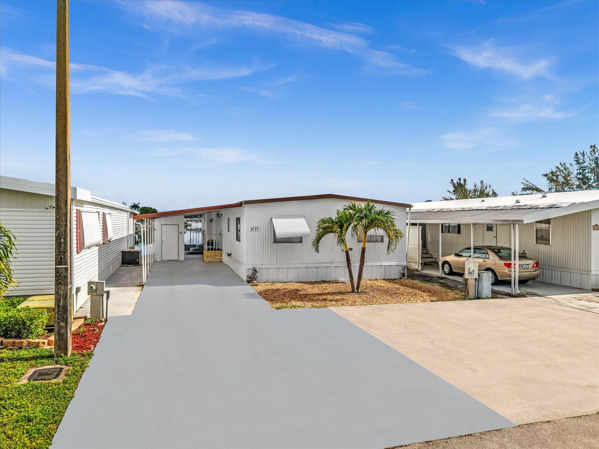 3137 SW 58th Pl