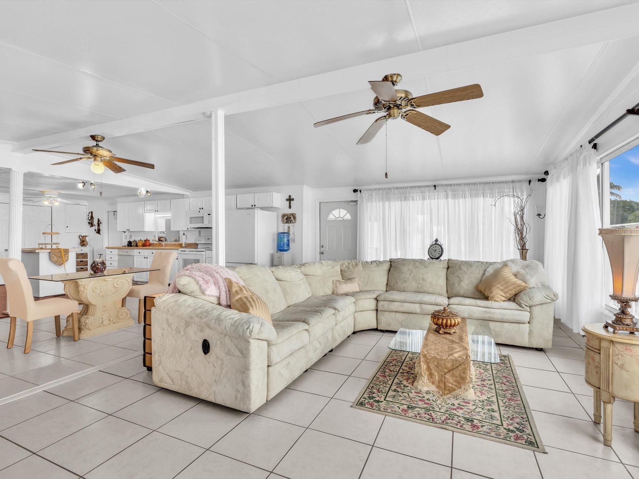 3137 SW 58th Pl