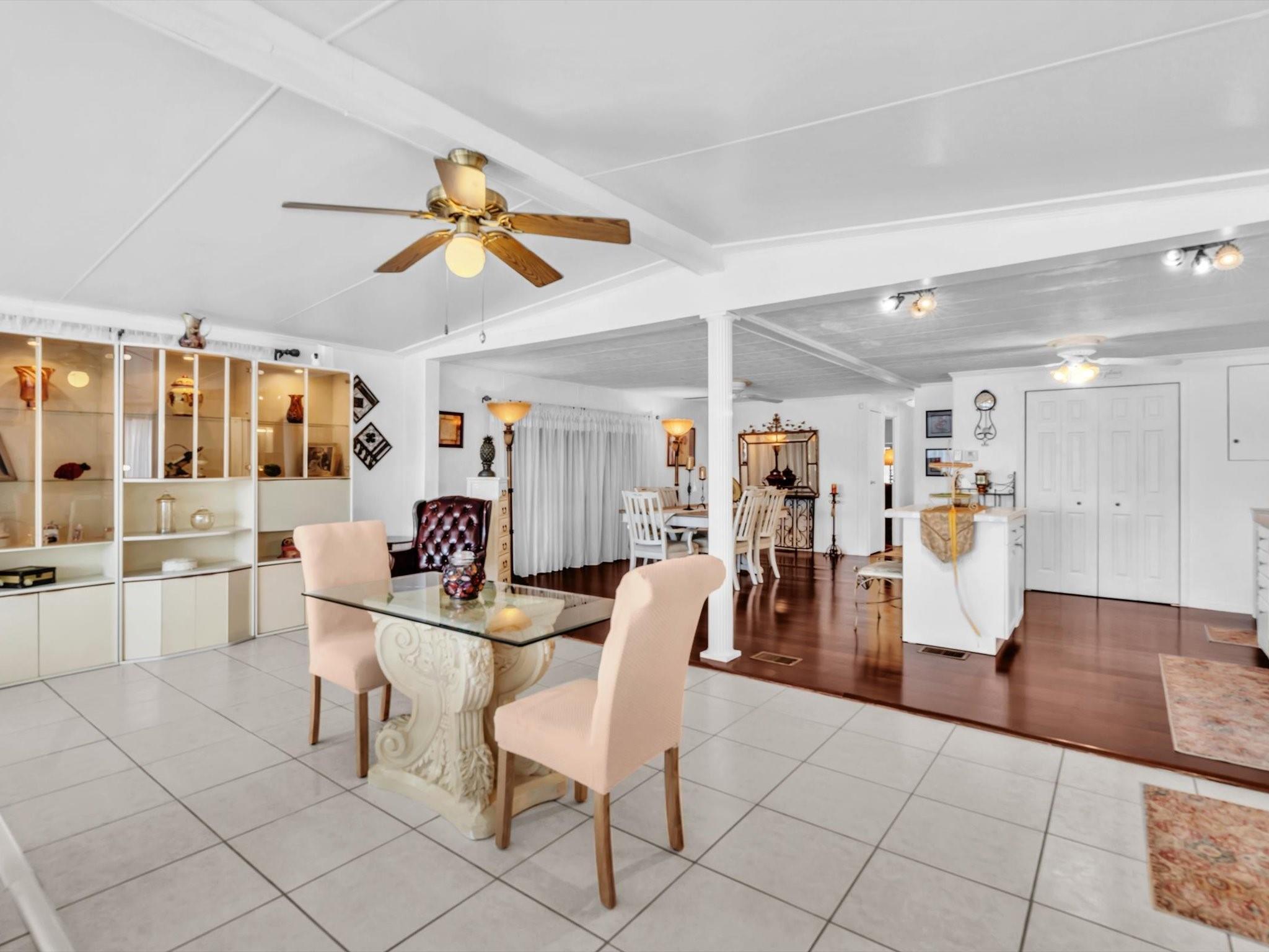 3137 SW 58th Pl
