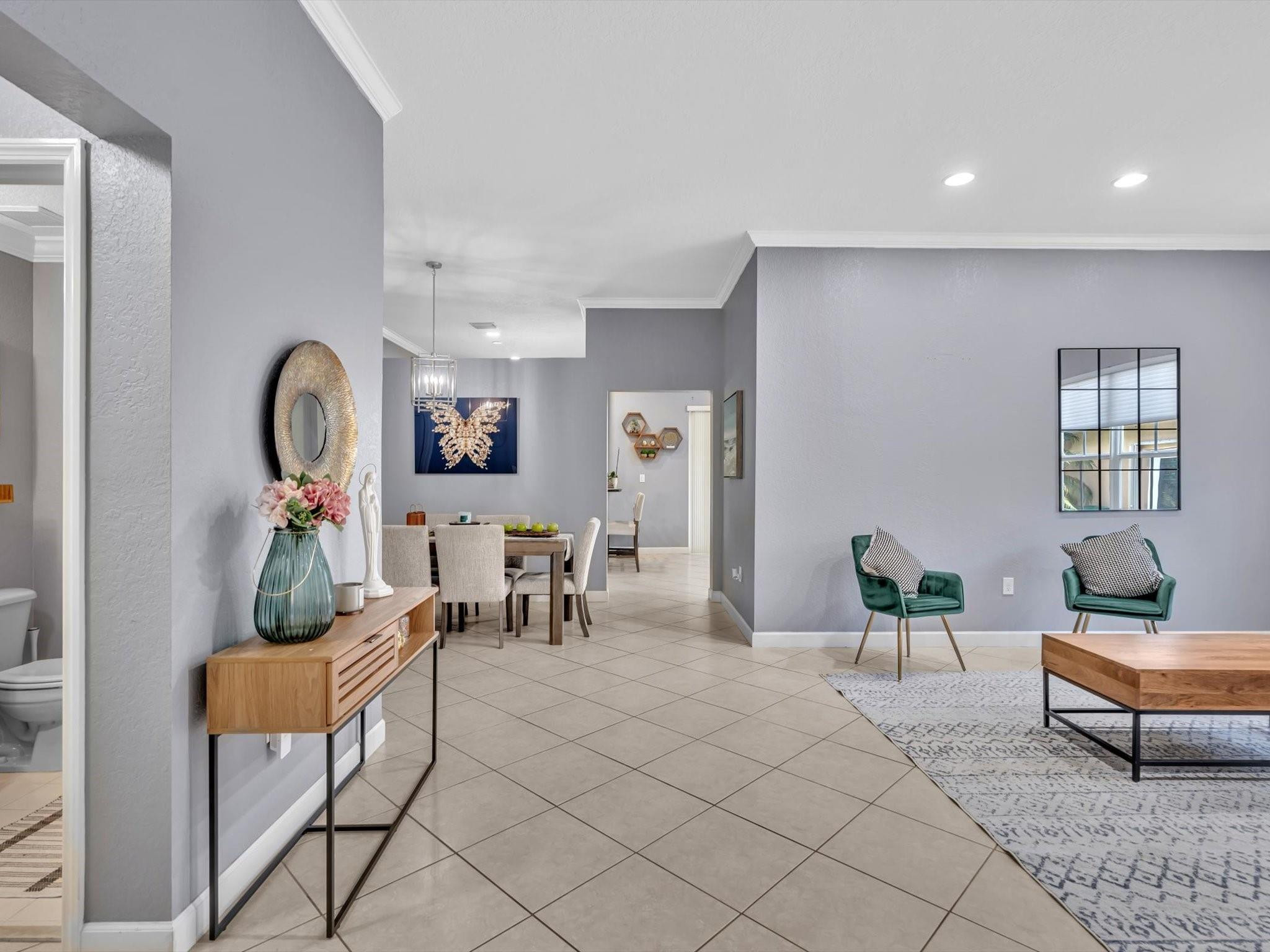 14304 S Royal Cove Cir