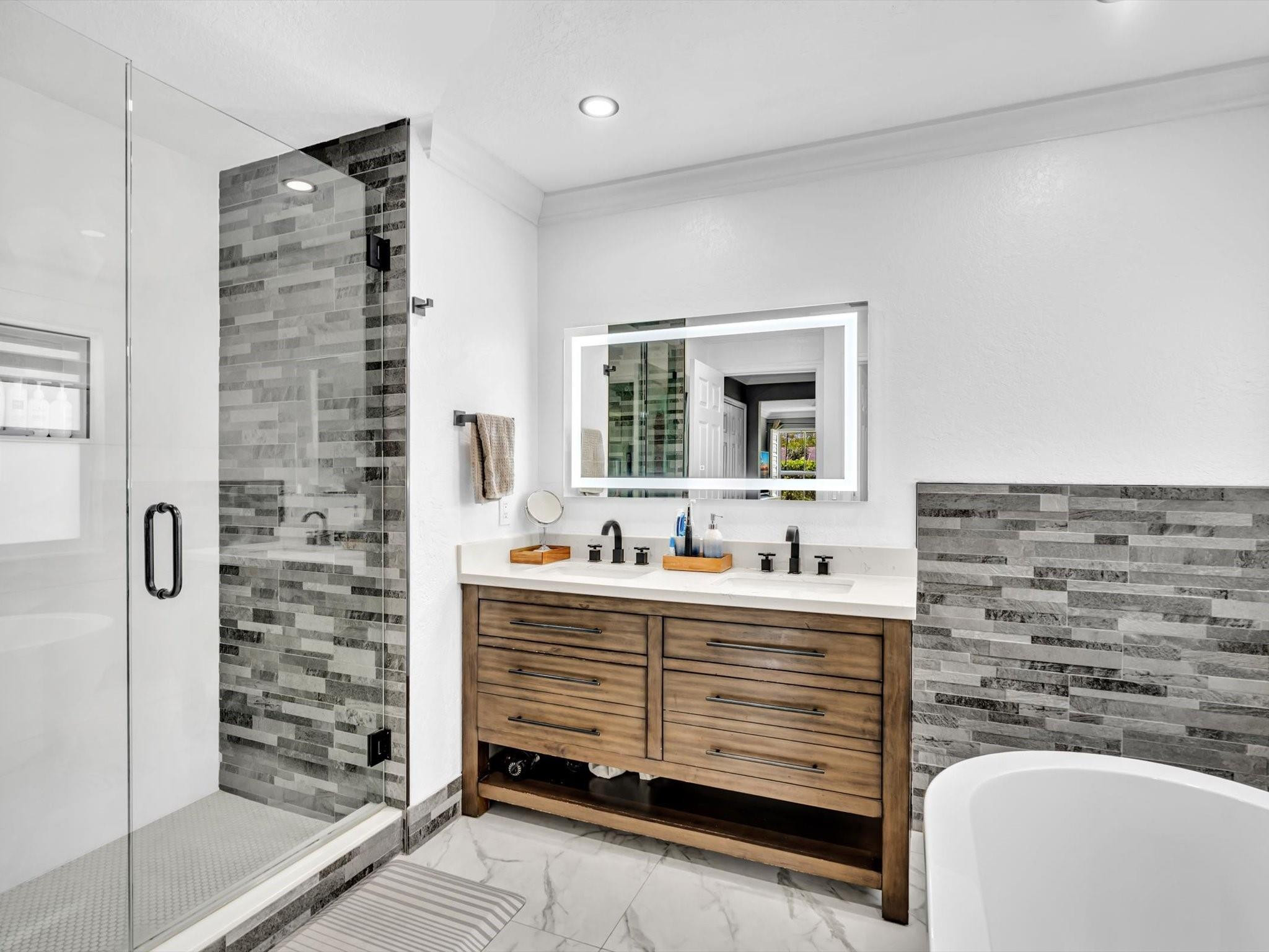 14304 S Royal Cove Cir